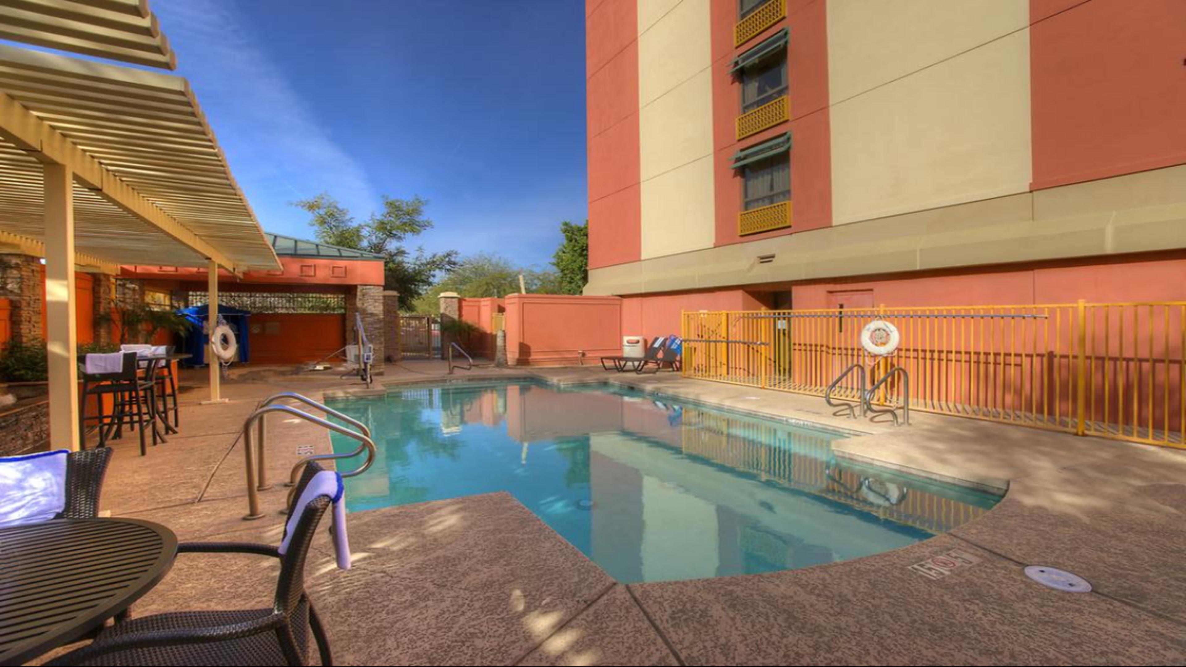 Holiday Inn Express Hotel & Suites Tempe, An Ihg Hotel Buitenkant foto